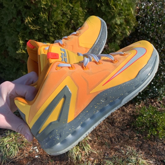 Nike LeBron 11 Max Low “Flordian/Atomic Mango” - Picture 1 of 8